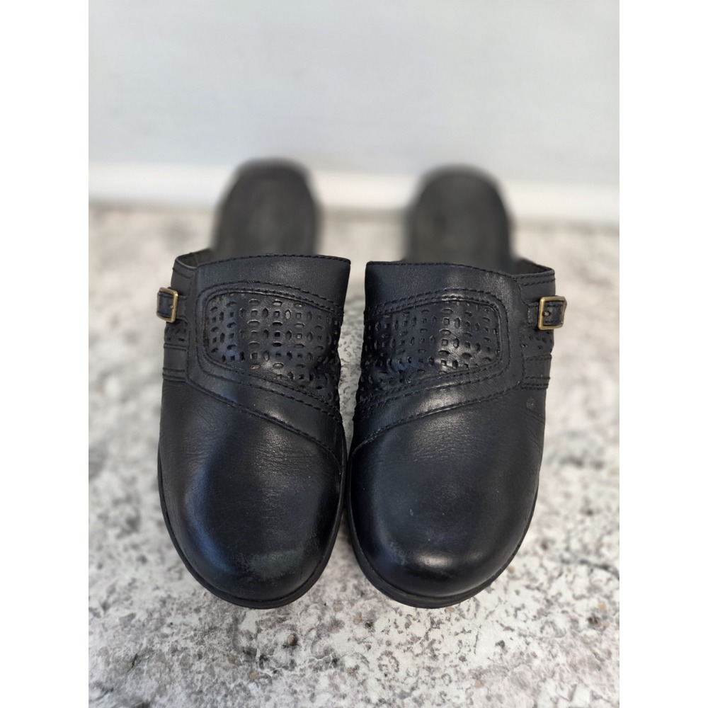 Clarks Leather Casual Mule Slide Flat Shoe Womens Size 8.5 Black